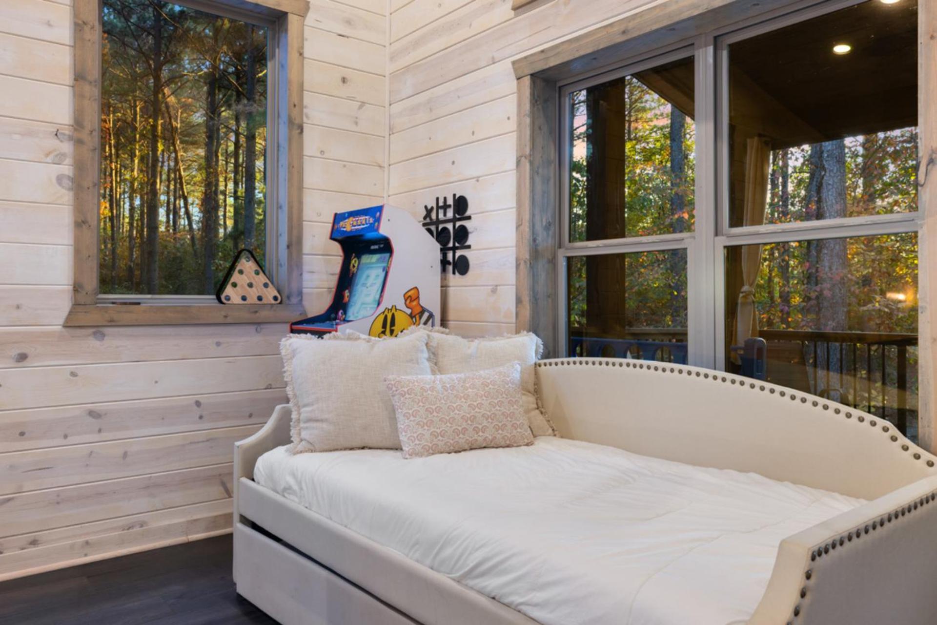 Lux,Hot Tub,Atv,Hiking,Pickleball,Firepit,Arcade Broken Bow Dış mekan fotoğraf